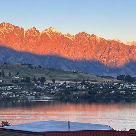 Lakeview Home Retreat At Queenstown Hill Ngoại thất bức ảnh